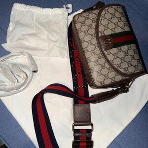 Barely used/practically new Gucci Ophidia Small Shoulder Bag/crossbody
